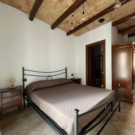 La Vie En Rose Bed & Breakfast Fondi Ngoại thất bức ảnh