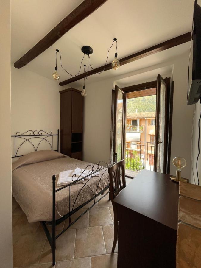 La Vie En Rose Bed & Breakfast Fondi Ngoại thất bức ảnh