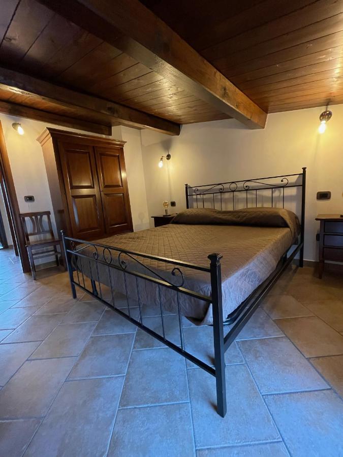La Vie En Rose Bed & Breakfast Fondi Ngoại thất bức ảnh