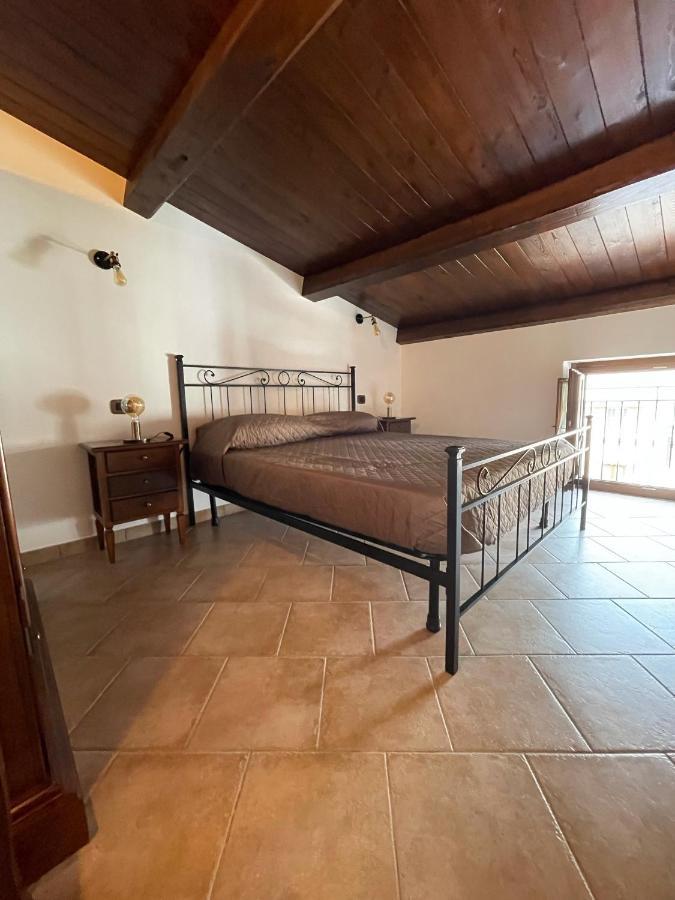 La Vie En Rose Bed & Breakfast Fondi Ngoại thất bức ảnh